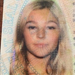 Meet your Posher, Caroline